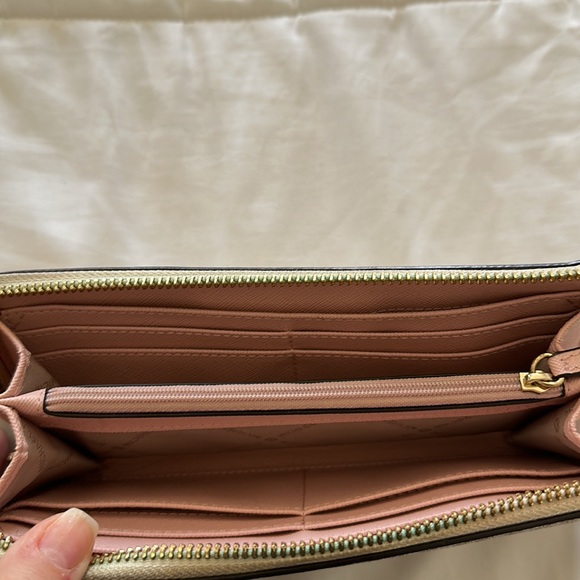 Michael Kors Pattern Wallet - Picture 9 of 11